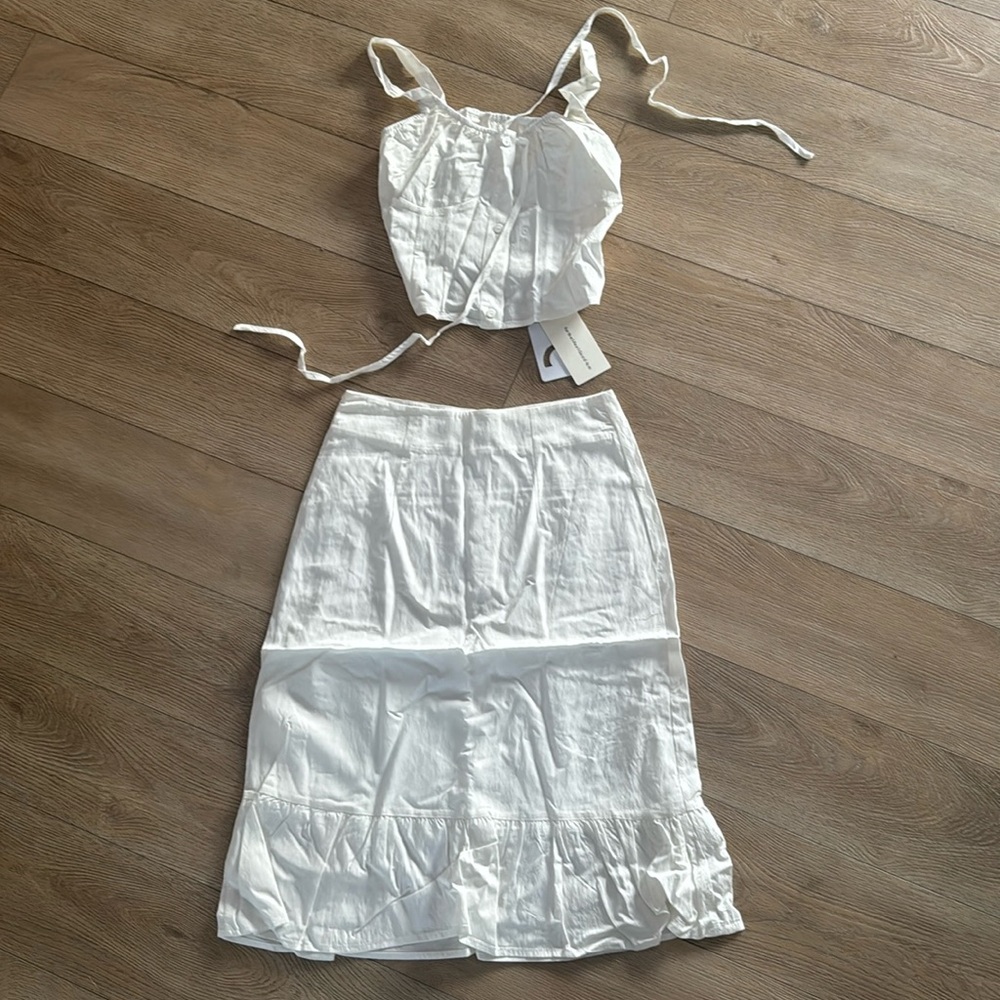 Commense size small set NWT